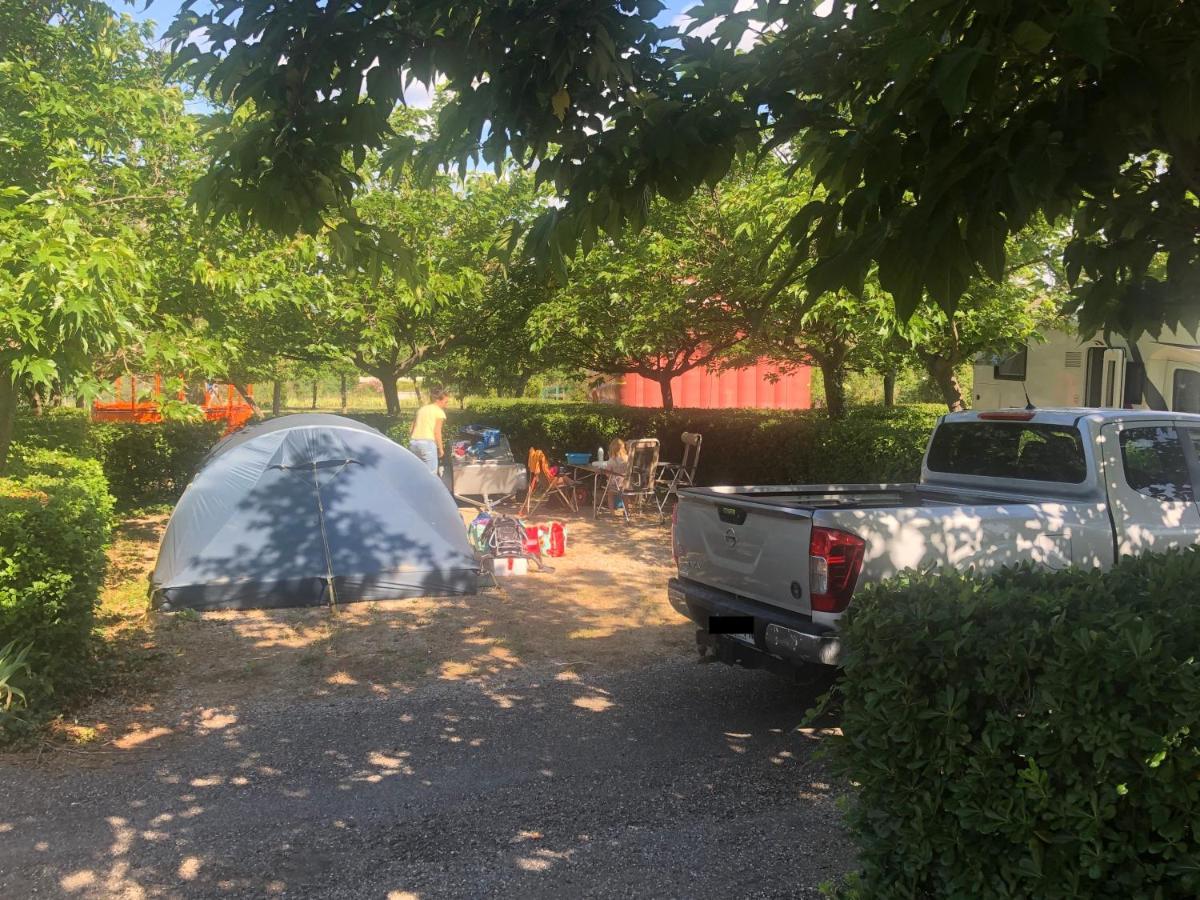 Camping Paradis Family Les Rives De L'Herault Gignac  Buitenkant foto