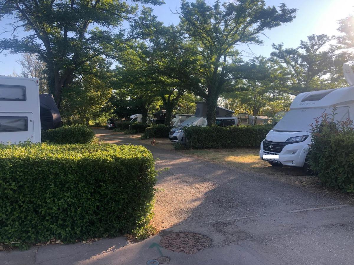 Camping Paradis Family Les Rives De L'Herault Gignac  Buitenkant foto