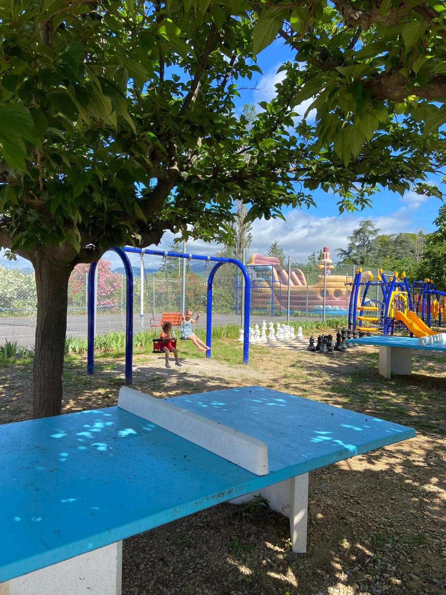 Camping Paradis Family Les Rives De L'Herault Gignac  Buitenkant foto