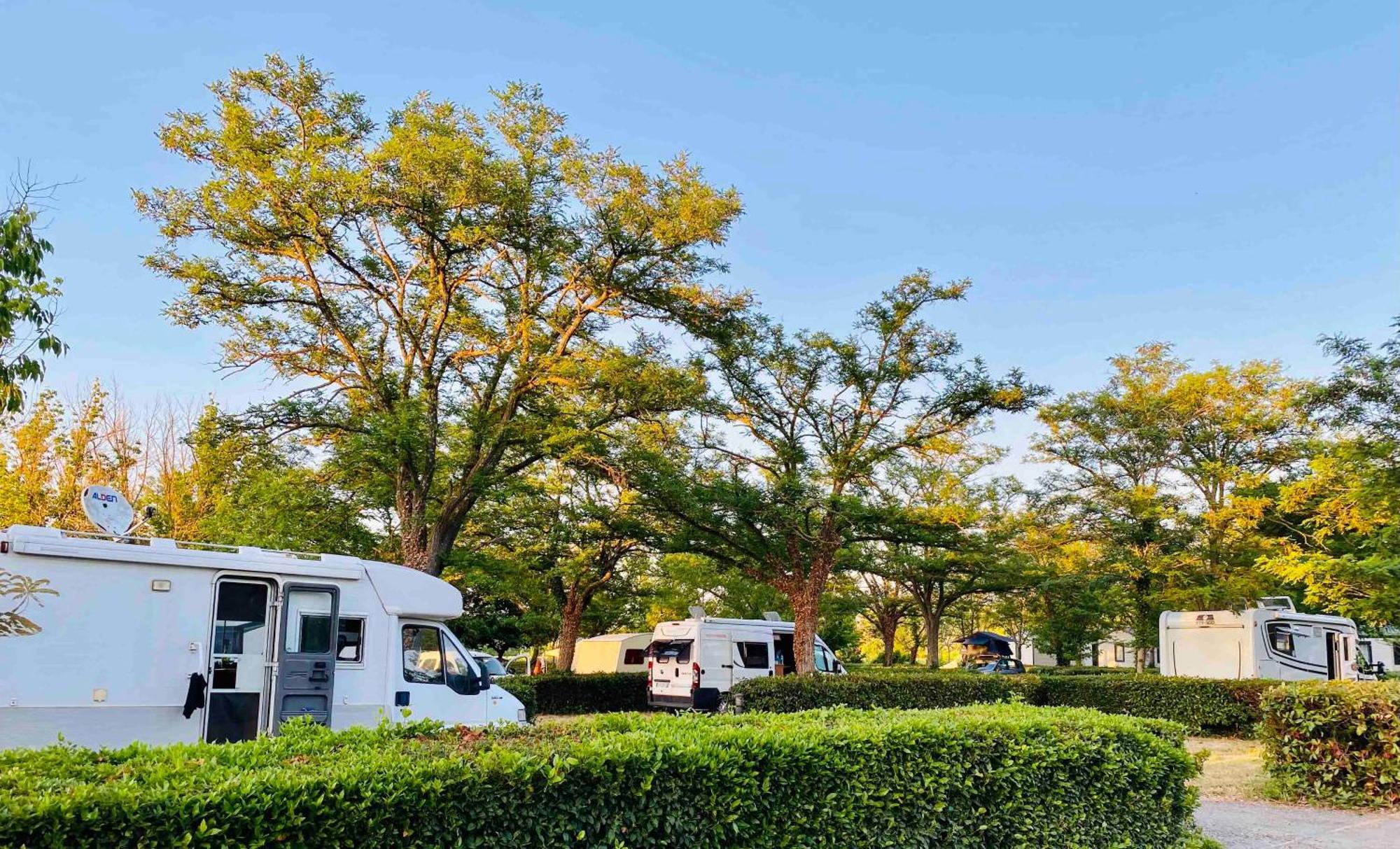 Camping Paradis Family Les Rives De L'Herault Gignac  Buitenkant foto