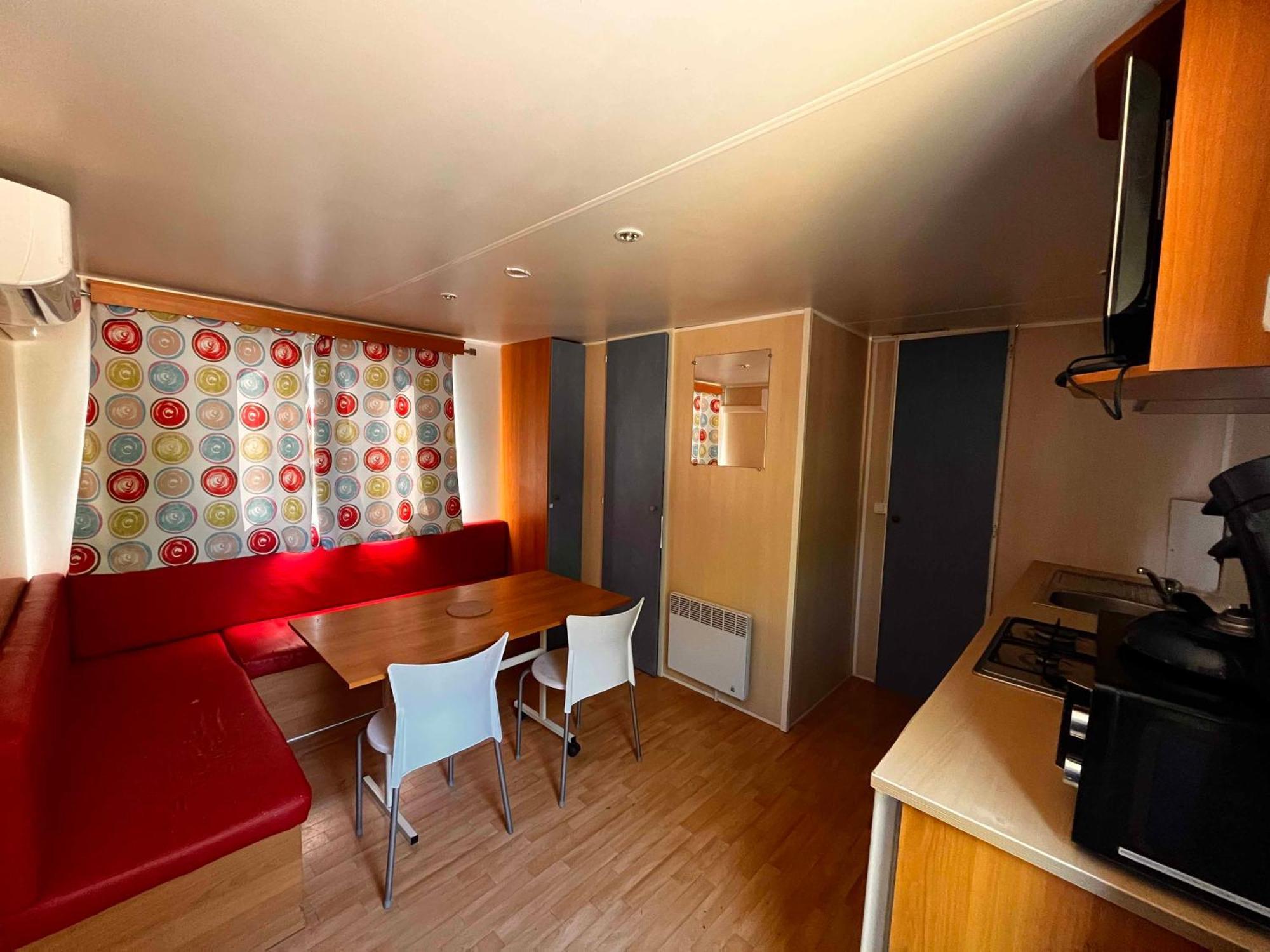 Camping Paradis Family Les Rives De L'Herault Gignac  Kamer foto